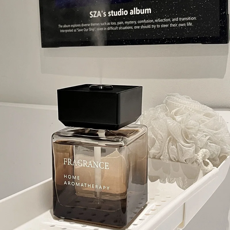 بخاخ عطر منزلي بجودة الفنادق،  - مراجعة Home In Bathroom وسعره